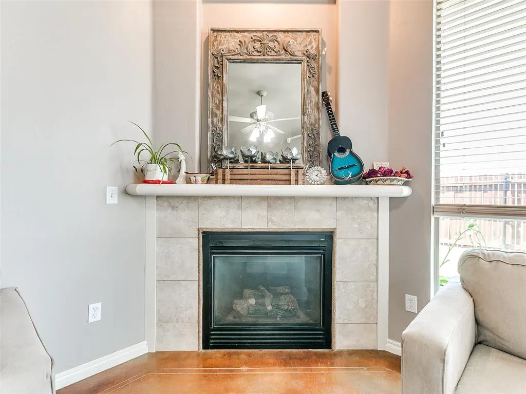 Photo 11 — 2121 SW 30th Street, Moore, OK 73170