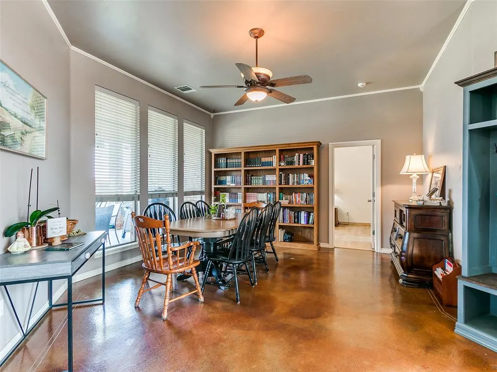 Photo 22 — 2121 SW 30th Street, Moore, OK 73170