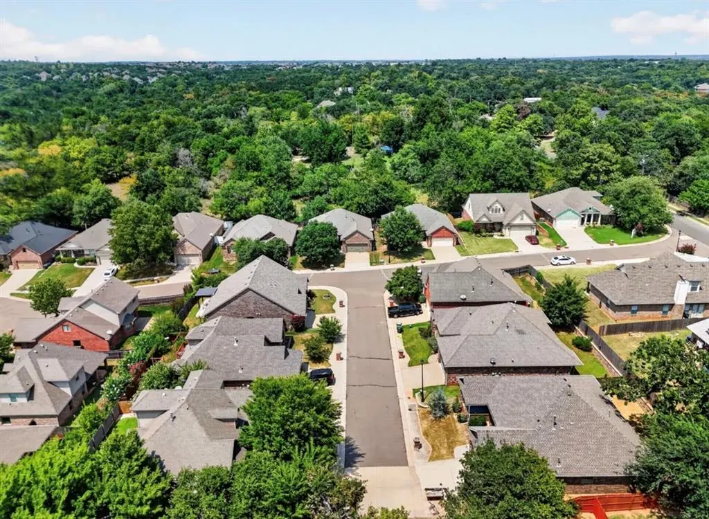 Photo 31 — 3712 Oakridge Circle, Edmond, OK 73034