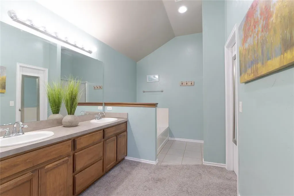 Photo 11 — 2500 NW 180th Street, Edmond, OK 73012