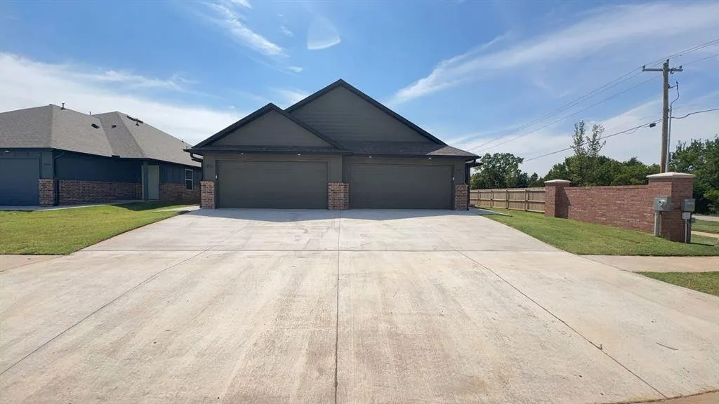 Photo 4 — 11517 University Drive, Oklahoma City, OK 73114