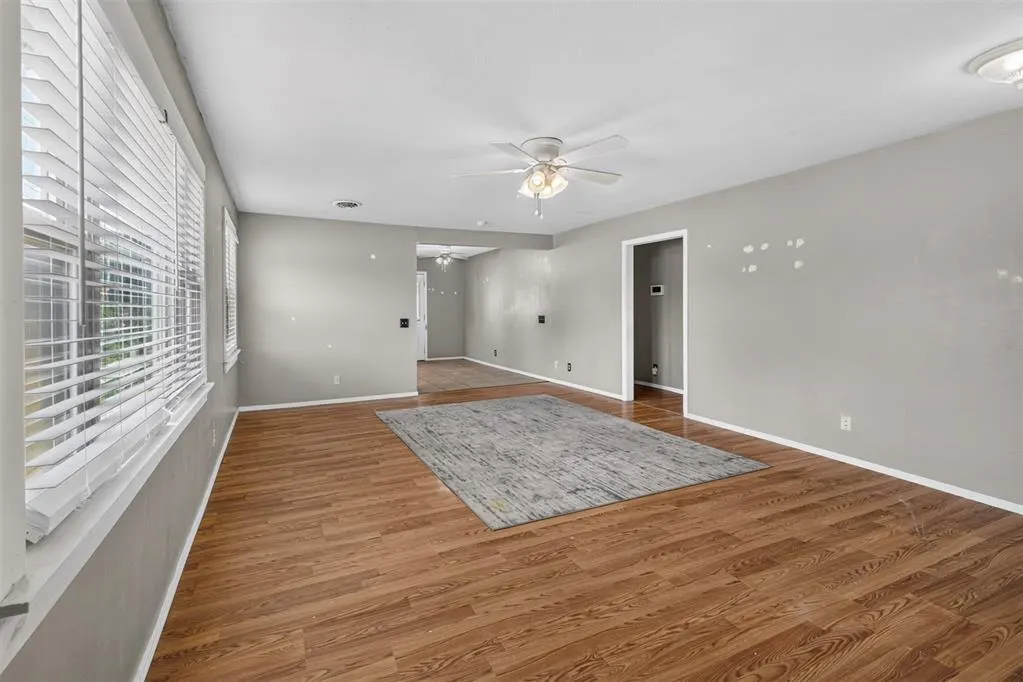 Photo 8 — 601 N Madison Avenue, Elk City, OK 73644