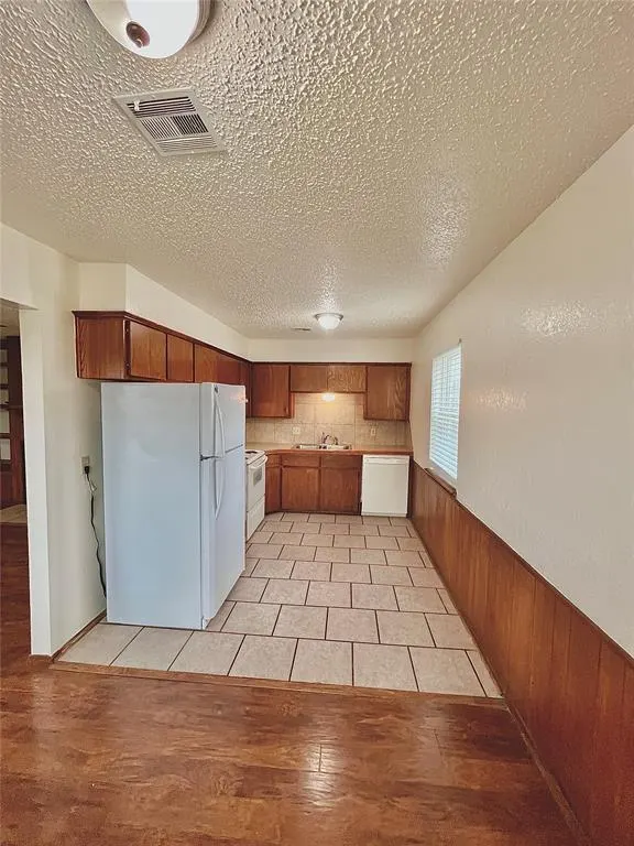 Photo 14 — 312 Chalmette Drive B, Norman, OK 73071