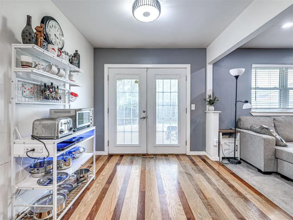 Photo 9 — 411 Oak Creek Drive, Yukon, OK 73099