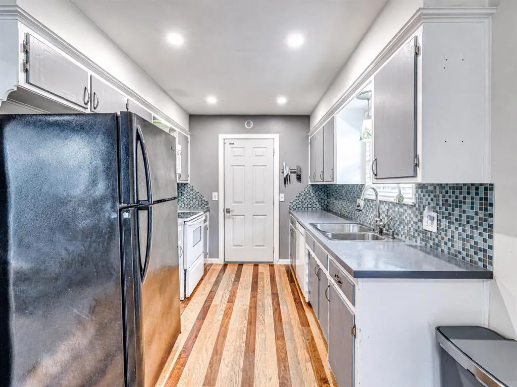 Photo 10 — 411 Oak Creek Drive, Yukon, OK 73099
