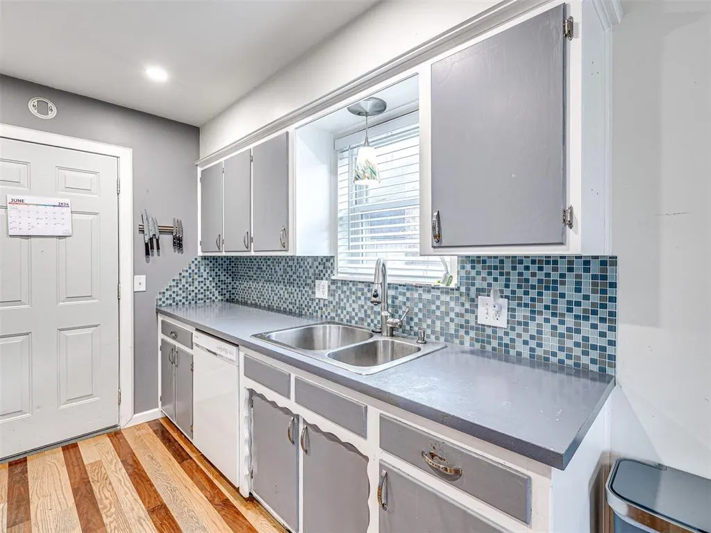 Photo 12 — 411 Oak Creek Drive, Yukon, OK 73099