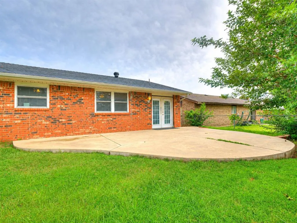 Photo 25 — 411 Oak Creek Drive, Yukon, OK 73099