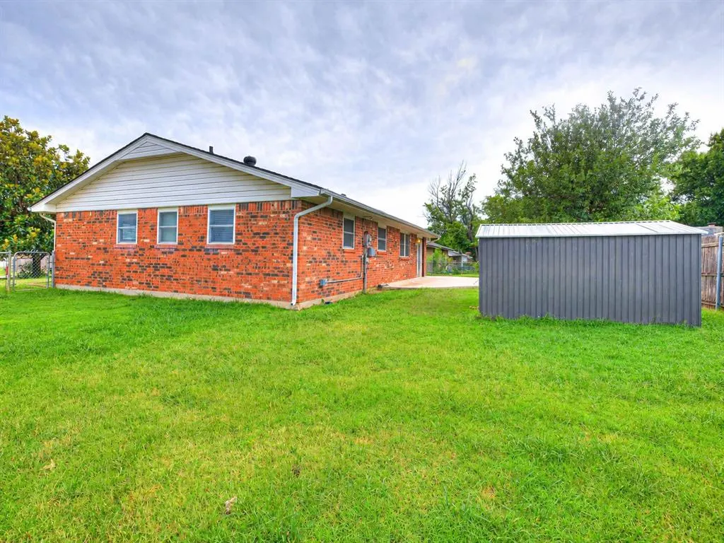 Photo 26 — 411 Oak Creek Drive, Yukon, OK 73099