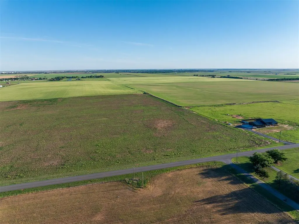 Photo 9 — Address unavailable, Altus, OK 73521