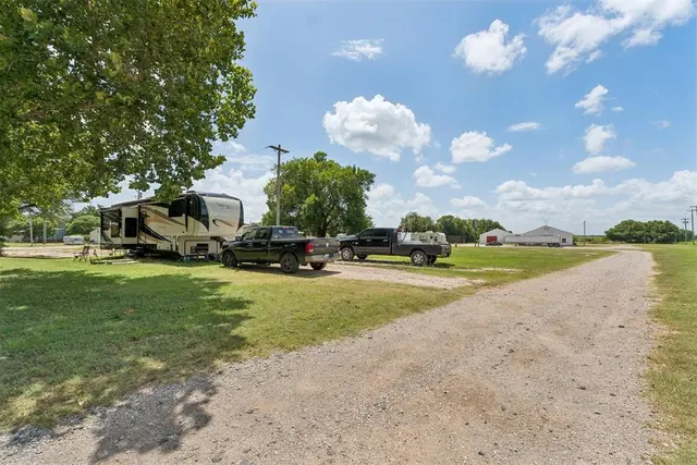 Photo 5 — 120 W Baty Avenue, Mulhall, OK 73063