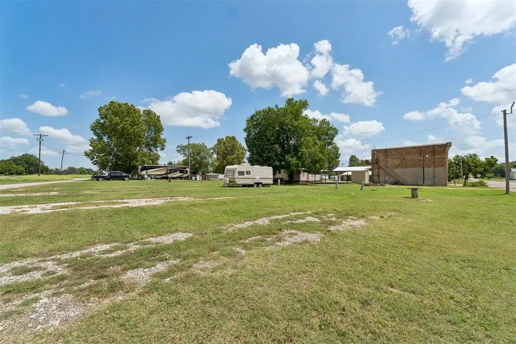 Photo 6 — 120 W Baty Avenue, Mulhall, OK 73063