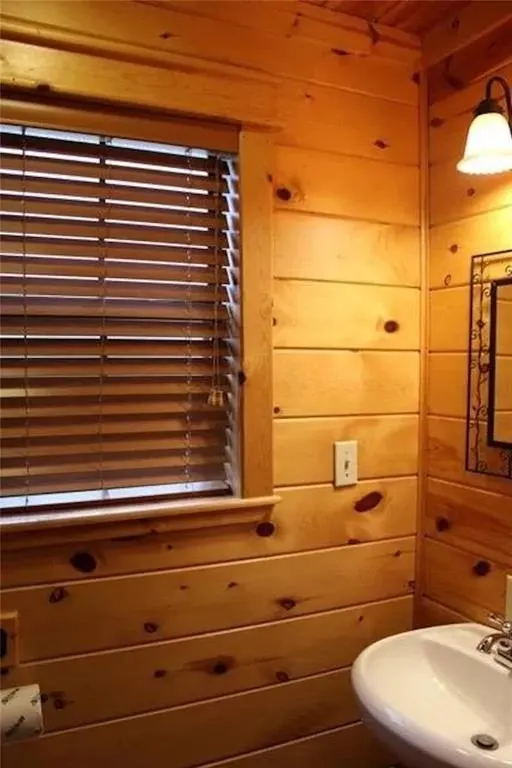 Photo 22 — 324 Lucian Sorrel Road, Broken Bow, OK 74728