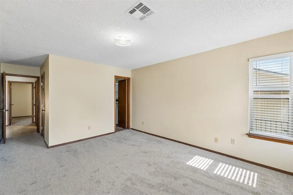 Photo 17 — 208 Hudson Place, Midwest City, OK 73110