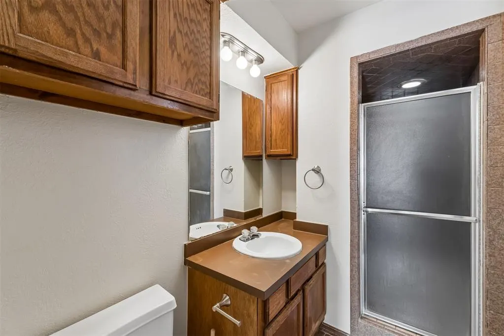 Photo 20 — 208 Hudson Place, Midwest City, OK 73110