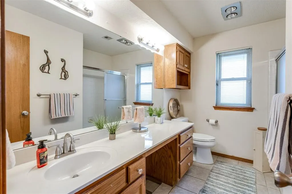 Photo 14 — 1705 Park View Place, Edmond, OK 73003