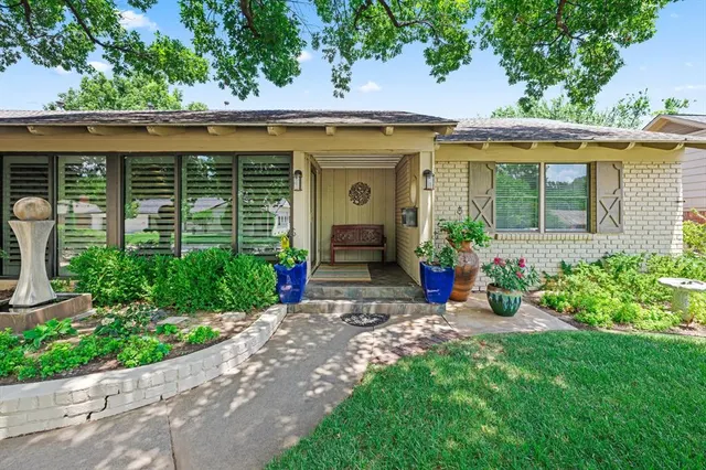 Photo 2 — 2221 NW 56th Street, Oklahoma City, OK 73112
