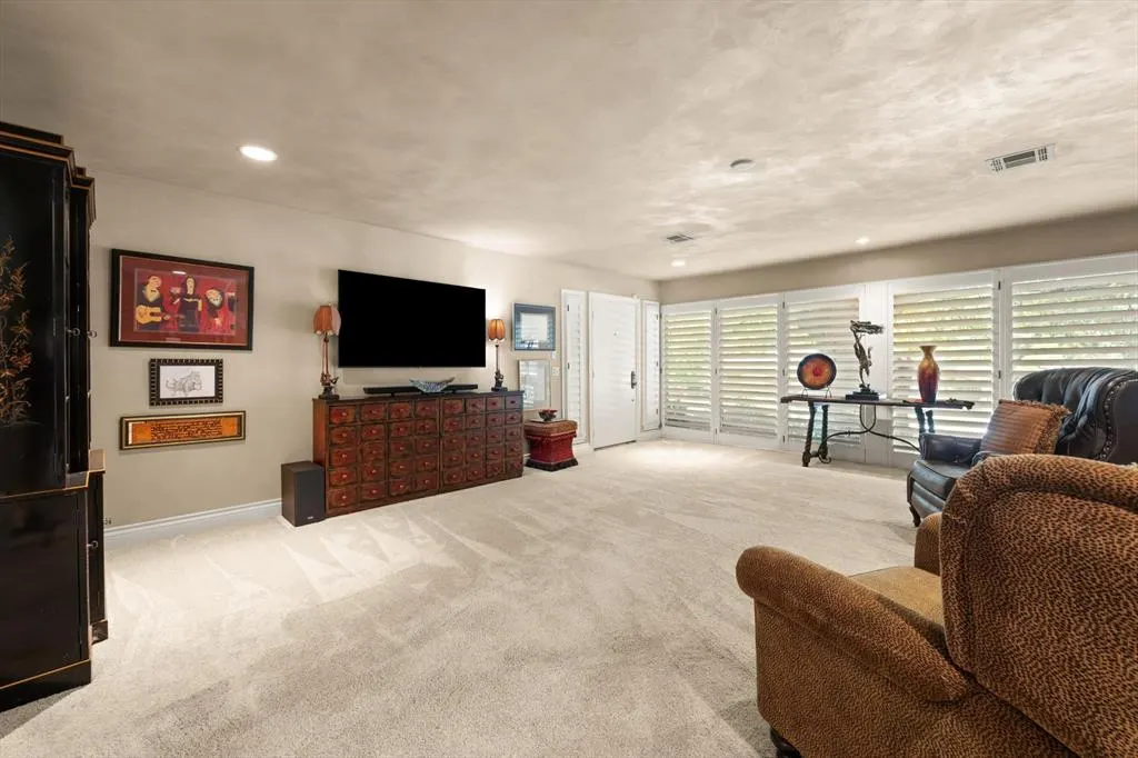Photo 7 — 2221 NW 56th Street, Oklahoma City, OK 73112