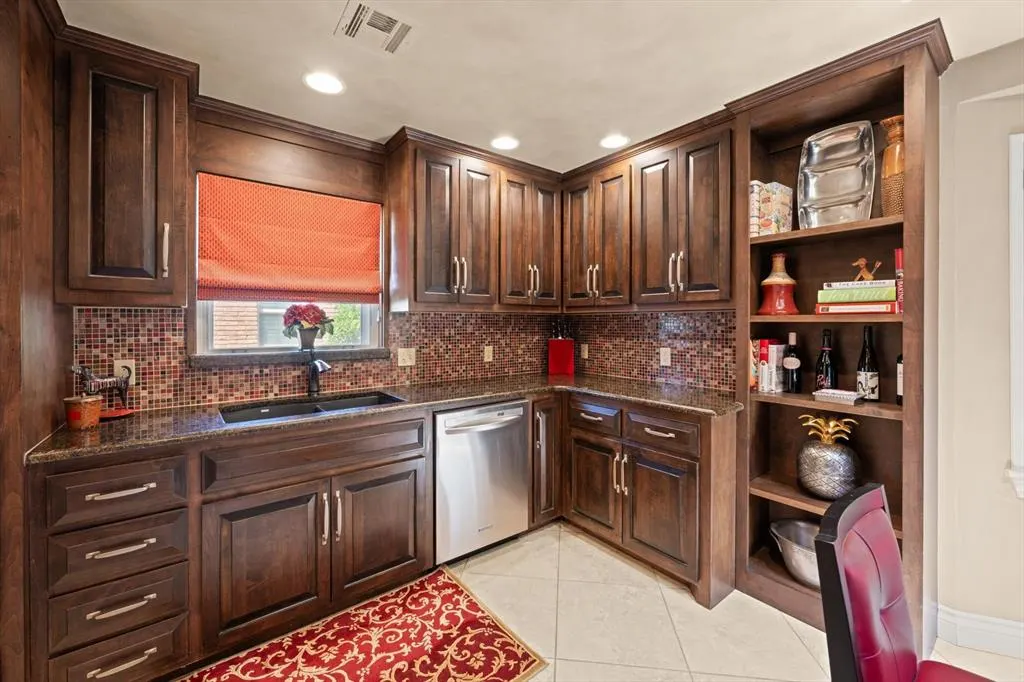 Photo 10 — 2221 NW 56th Street, Oklahoma City, OK 73112