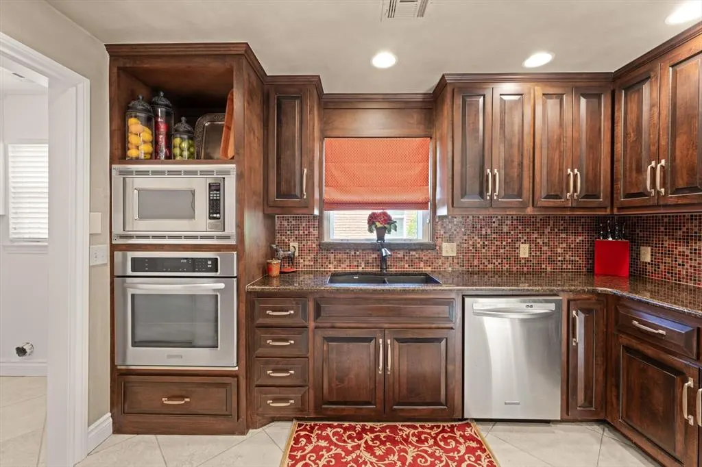 Photo 11 — 2221 NW 56th Street, Oklahoma City, OK 73112