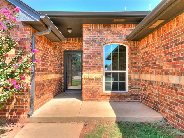 Photo 2 — 3225 NW 192nd Terrace, Edmond, OK 73012