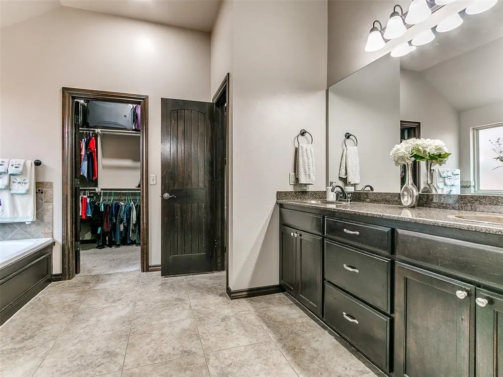 Photo 37 — 3225 NW 192nd Terrace, Edmond, OK 73012