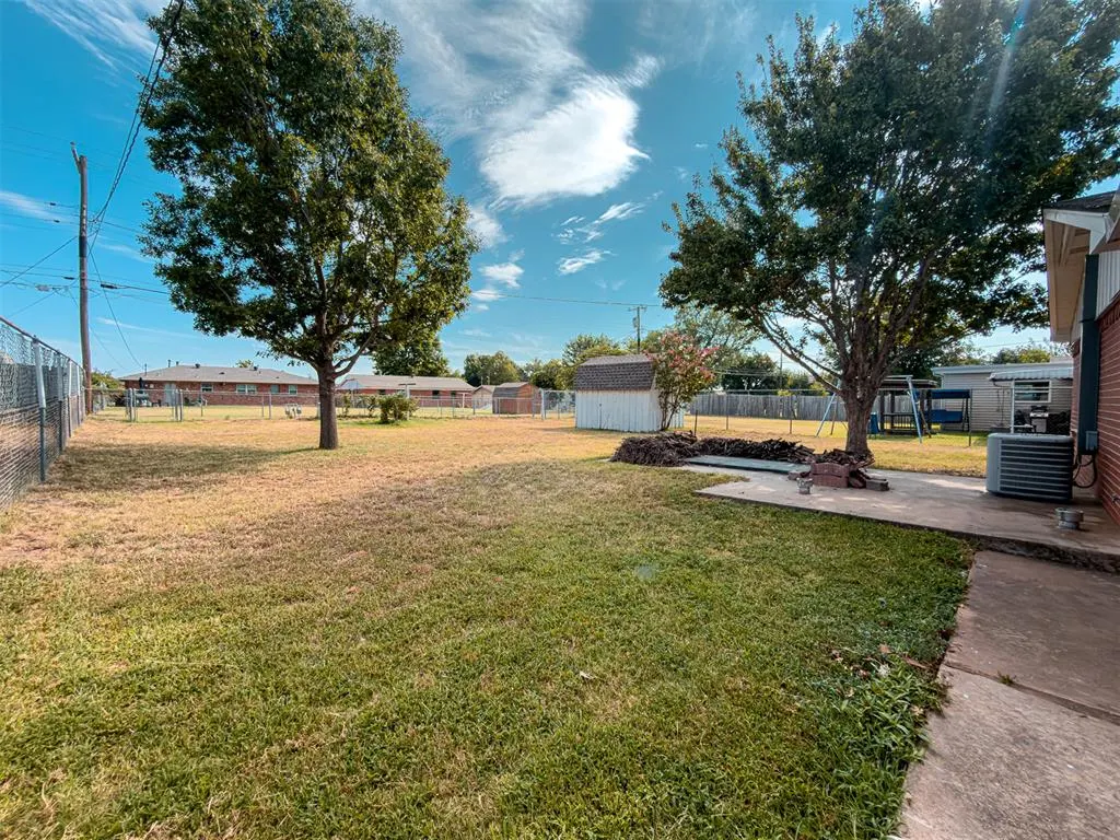 Photo 20 — 1406 W Mississippi Avenue, Chickasha, OK 73018