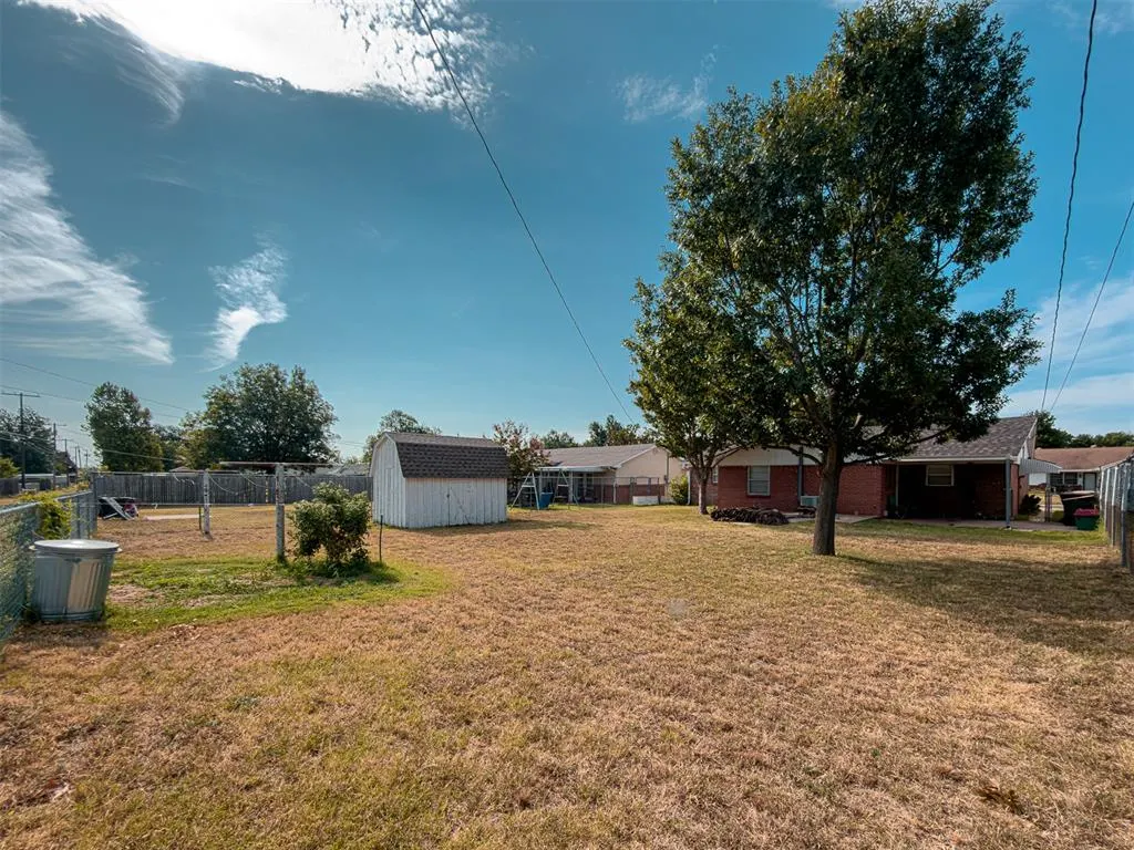 Photo 21 — 1406 W Mississippi Avenue, Chickasha, OK 73018