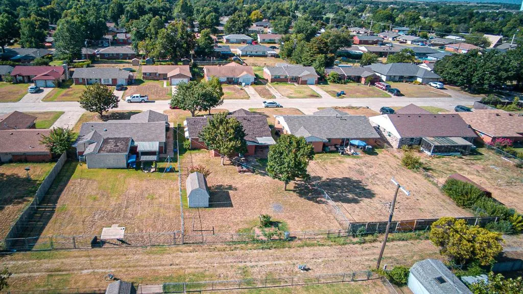 Photo 23 — 1406 W Mississippi Avenue, Chickasha, OK 73018