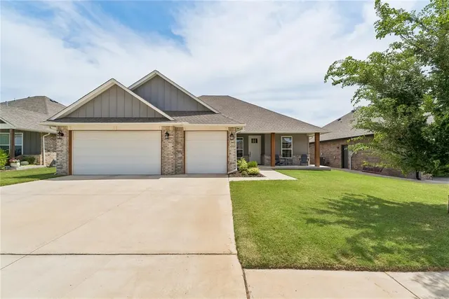 Photo 3 — 1304 Torrey Pines Road, Norman, OK 73072