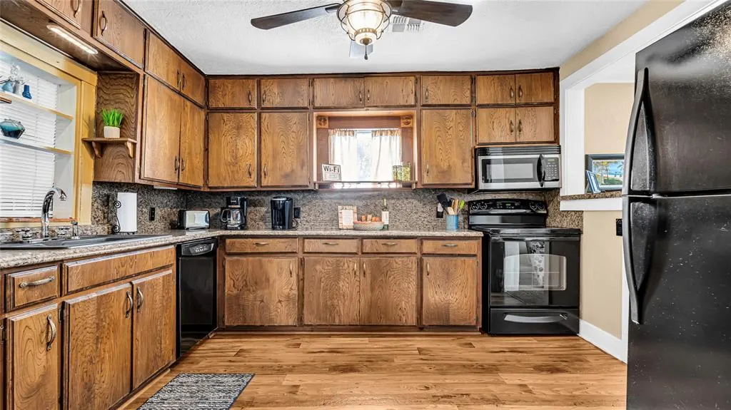 Photo 9 — 7172 C Street, Kingston, OK 73439