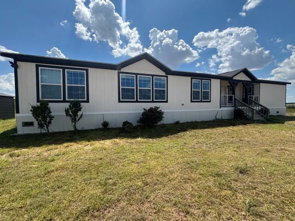 Front exterior — 60261 S County Road 197, Arnett, OK 73832