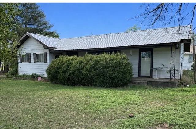 Front exterior — 18492 E 1270 Road, Sayre, OK 73662