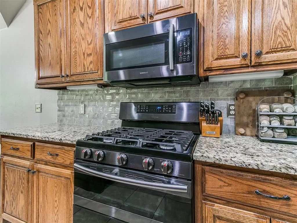 Photo 12 — 7824 Bobwhite Trail, Jones, OK 73049