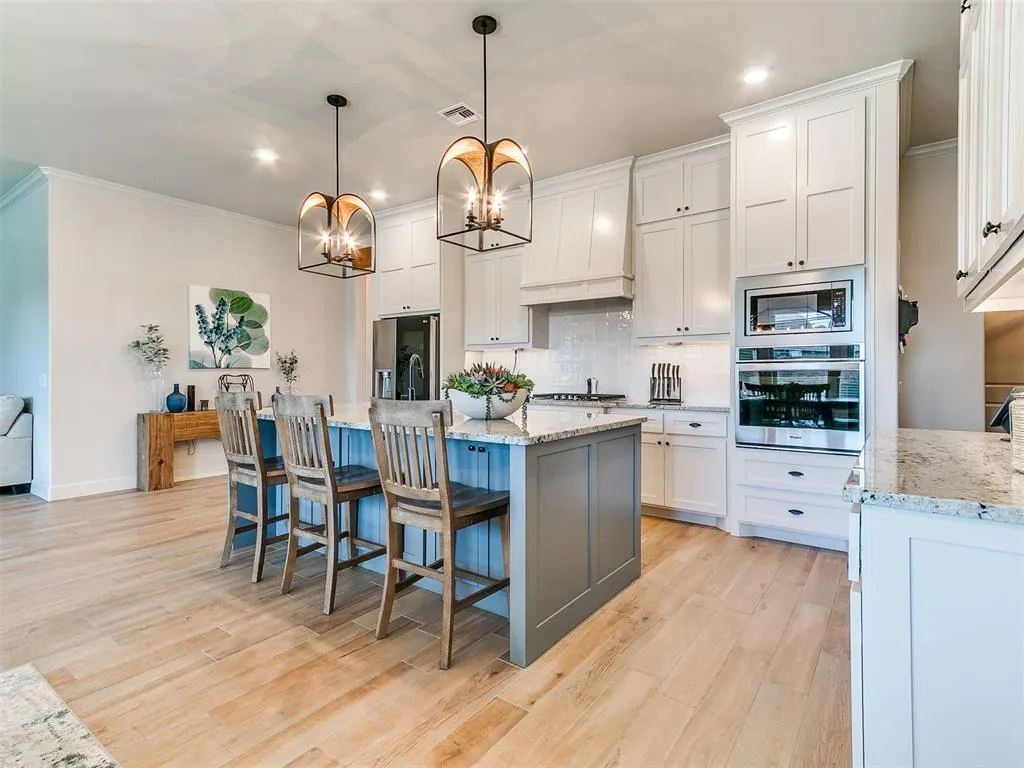 Photo 6 — 4721 Mustang Park Boulevard, Mustang, OK 73064