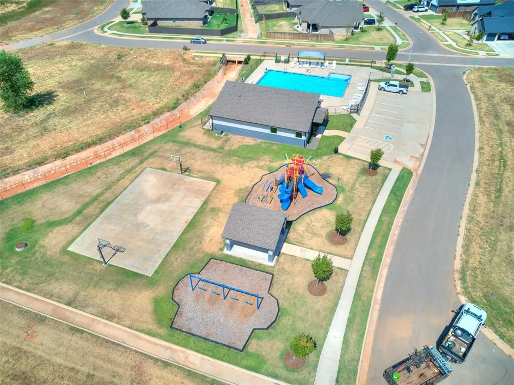 Photo 5 — 4721 Mustang Park Boulevard, Mustang, OK 73064
