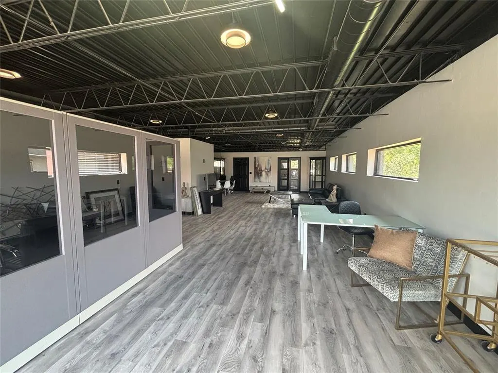 Photo 2 — 1216 NE 23rd Street, Oklahoma City, OK 73111