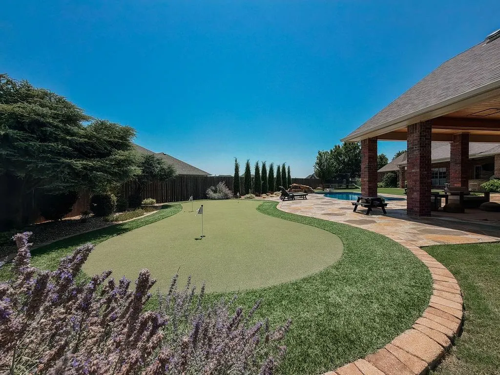 Photo 4 — 913 Stonebridge Court, Weatherford, OK 73096