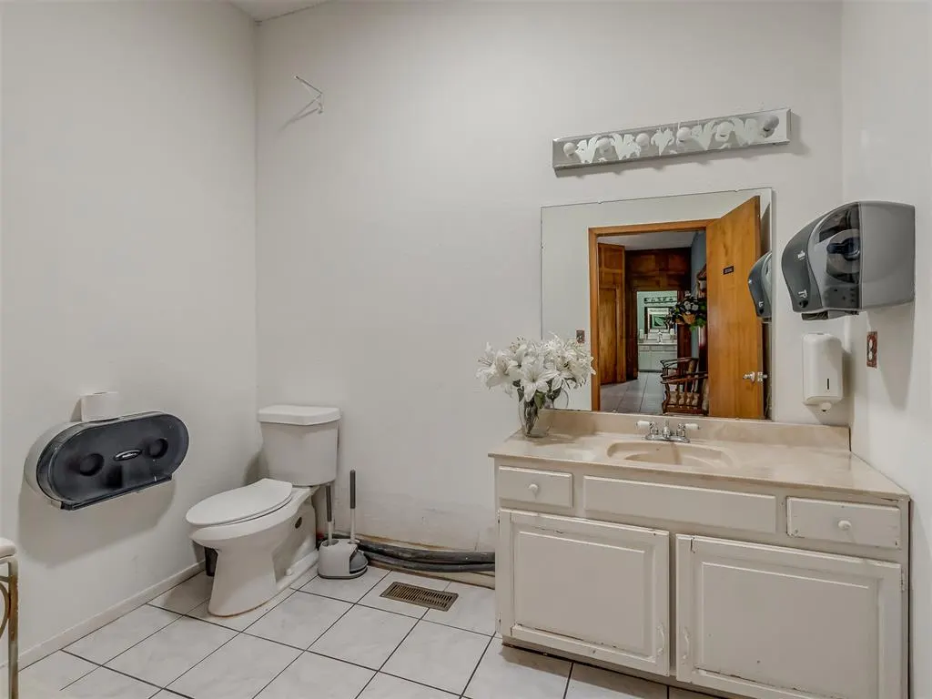 Photo 25 — 9309 S I 35 Service Road, Oklahoma City, OK 73160