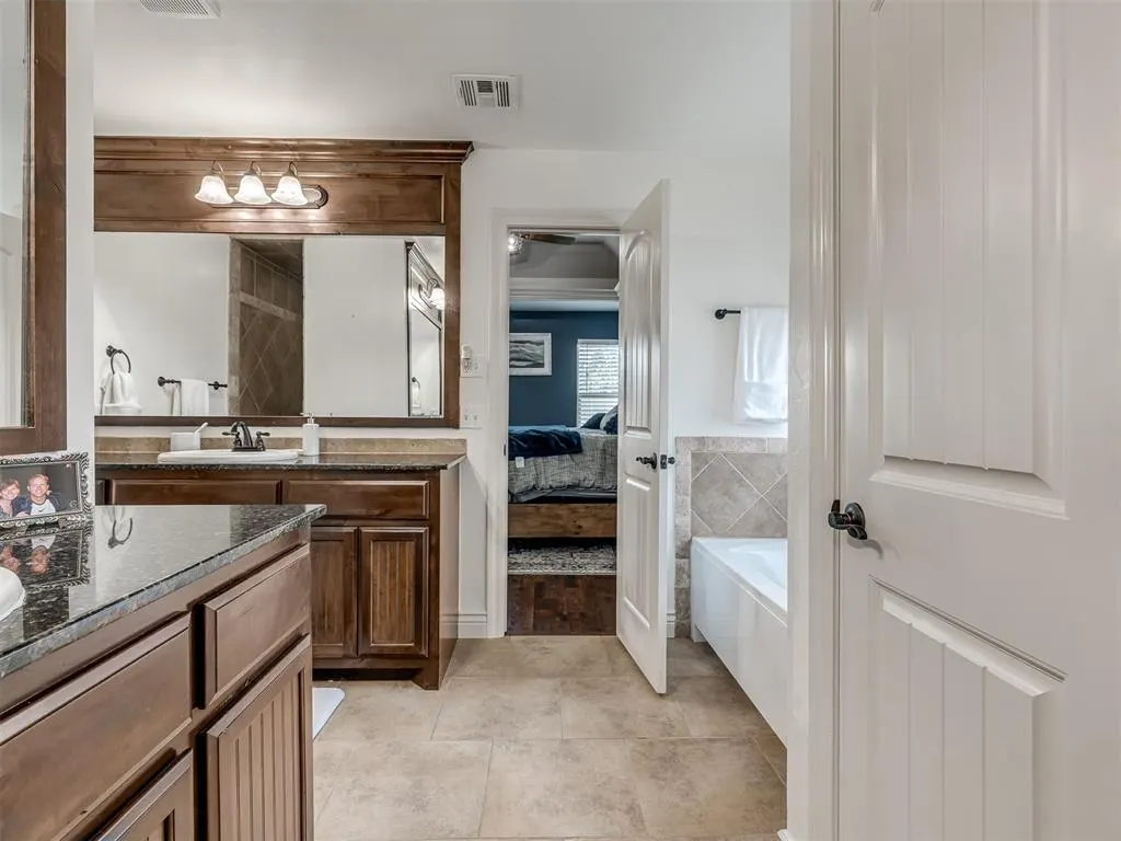 Photo 17 — 4904 NW 155th Street, Edmond, OK 73013