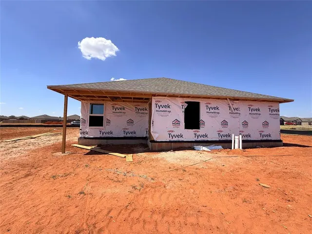 Photo 4 — 1016 S Bear Lane, Mustang, OK 73064