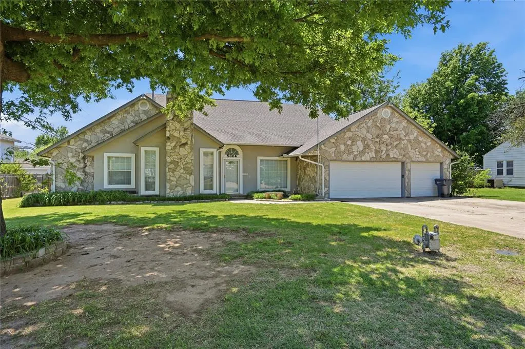 Front exterior — 5804 NW 53rd Street, Warr Acres, OK 73122