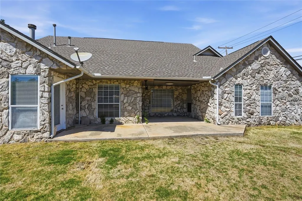 Photo 48 — 5804 NW 53rd Street, Warr Acres, OK 73122