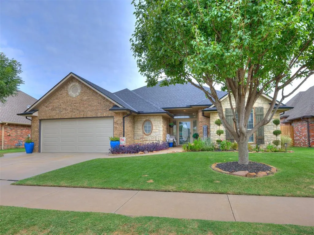 Photo 3 — 10913 NW 118th Street, Yukon, OK 73099