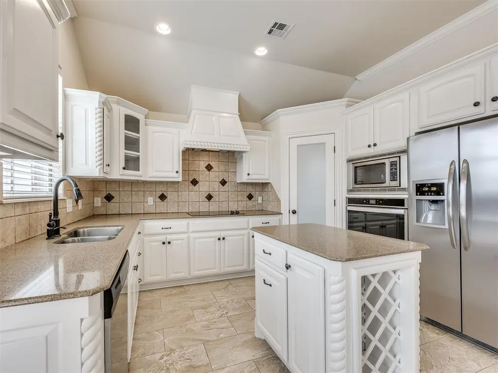 Photo 12 — 10913 NW 118th Street, Yukon, OK 73099