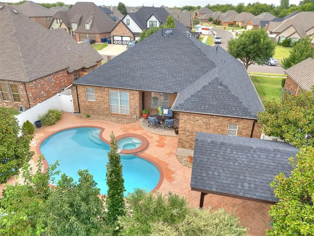 Photo 37 — 10913 NW 118th Street, Yukon, OK 73099