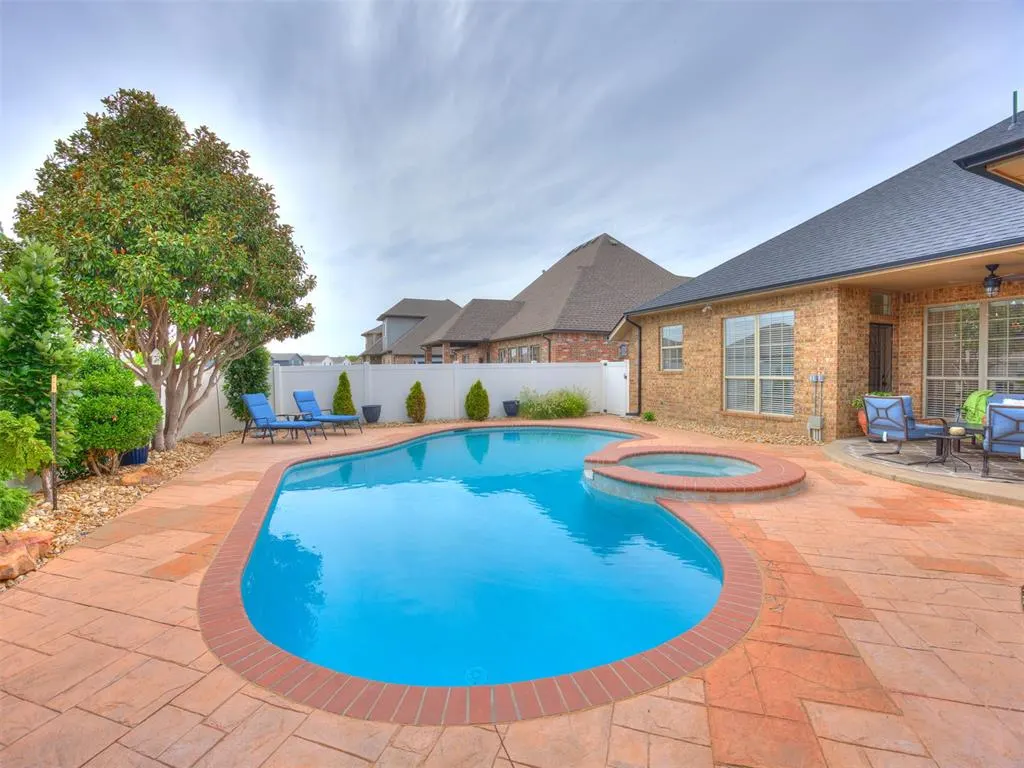 Photo 40 — 10913 NW 118th Street, Yukon, OK 73099