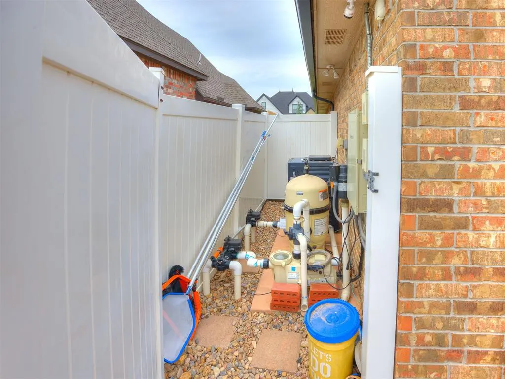 Photo 44 — 10913 NW 118th Street, Yukon, OK 73099