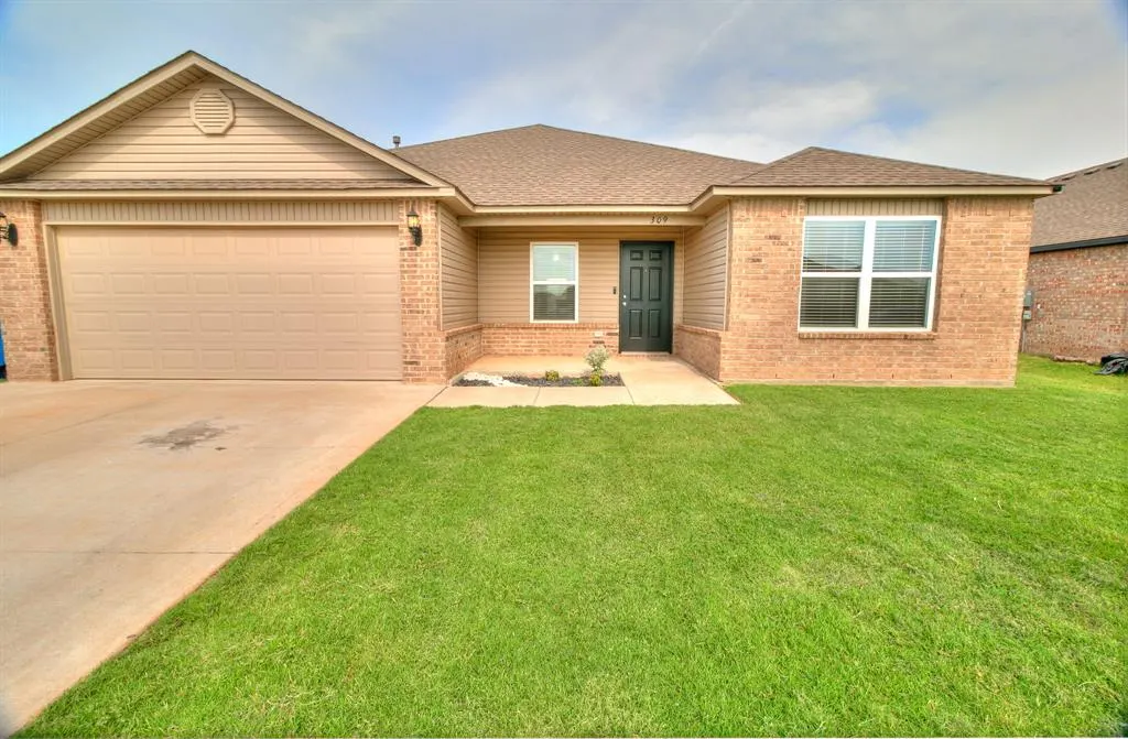 Photo 4 — 309 Foxtrot Terrace, Newcastle, OK 73065
