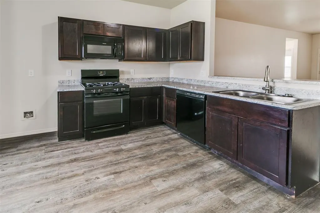 Photo 10 — 309 Foxtrot Terrace, Newcastle, OK 73065