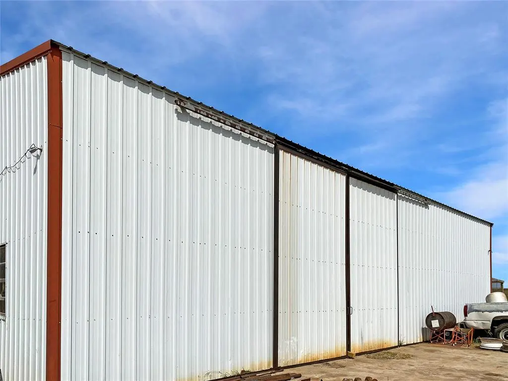 Photo 9 — 17320 E 1250 Road, Erick, OK 73645